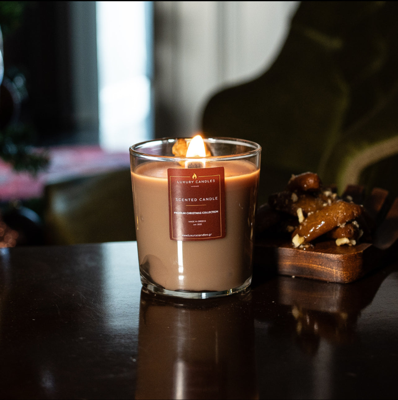 Scented MELOMAKARANO CANDLE by Luxury Candles Greece