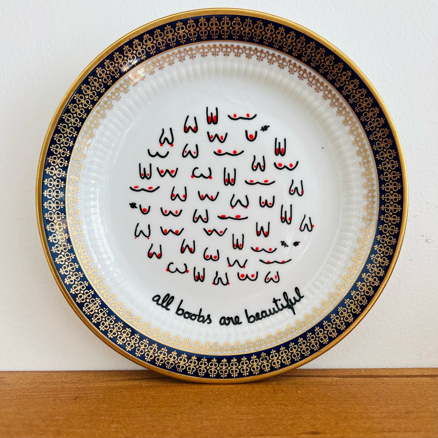 Decorative Plate "All boobs are beautiful" - Kuu Concept Store