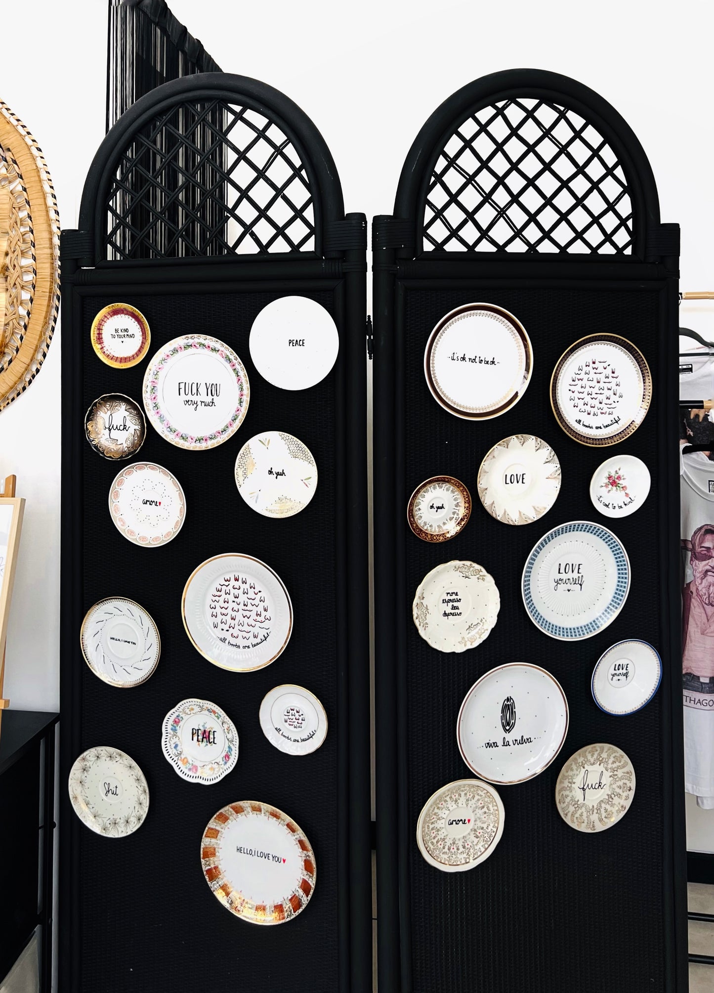 Decorative Plate "It's cool to be kind" - Kuu Concept Store