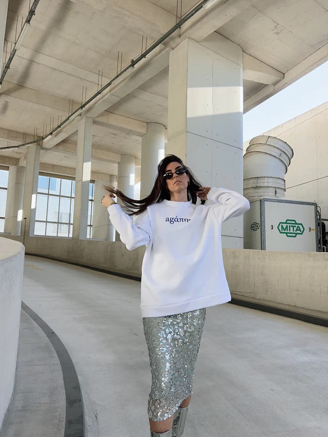 Oversized Sweatshirt “AGAPI is all you need” - White/Black