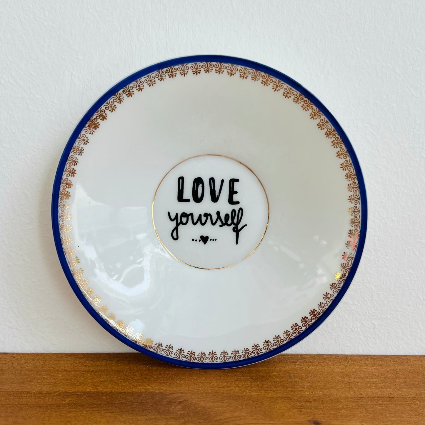 Decorative Plates "Love Yourself"